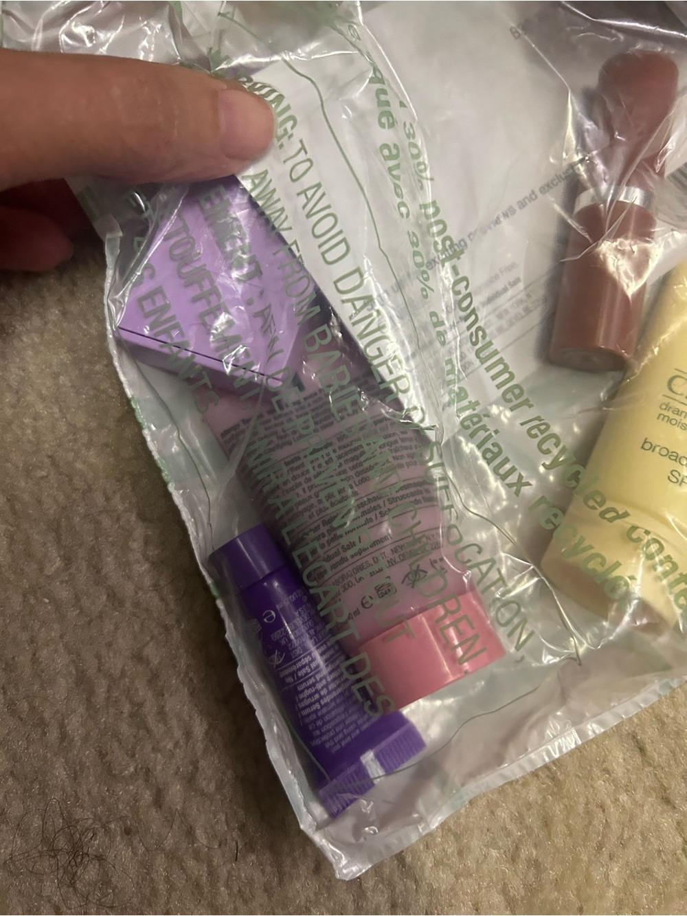NWT CLINIQUE 5 piece gift set.  GORGEOUS floral bag. - Picture 9 of 16